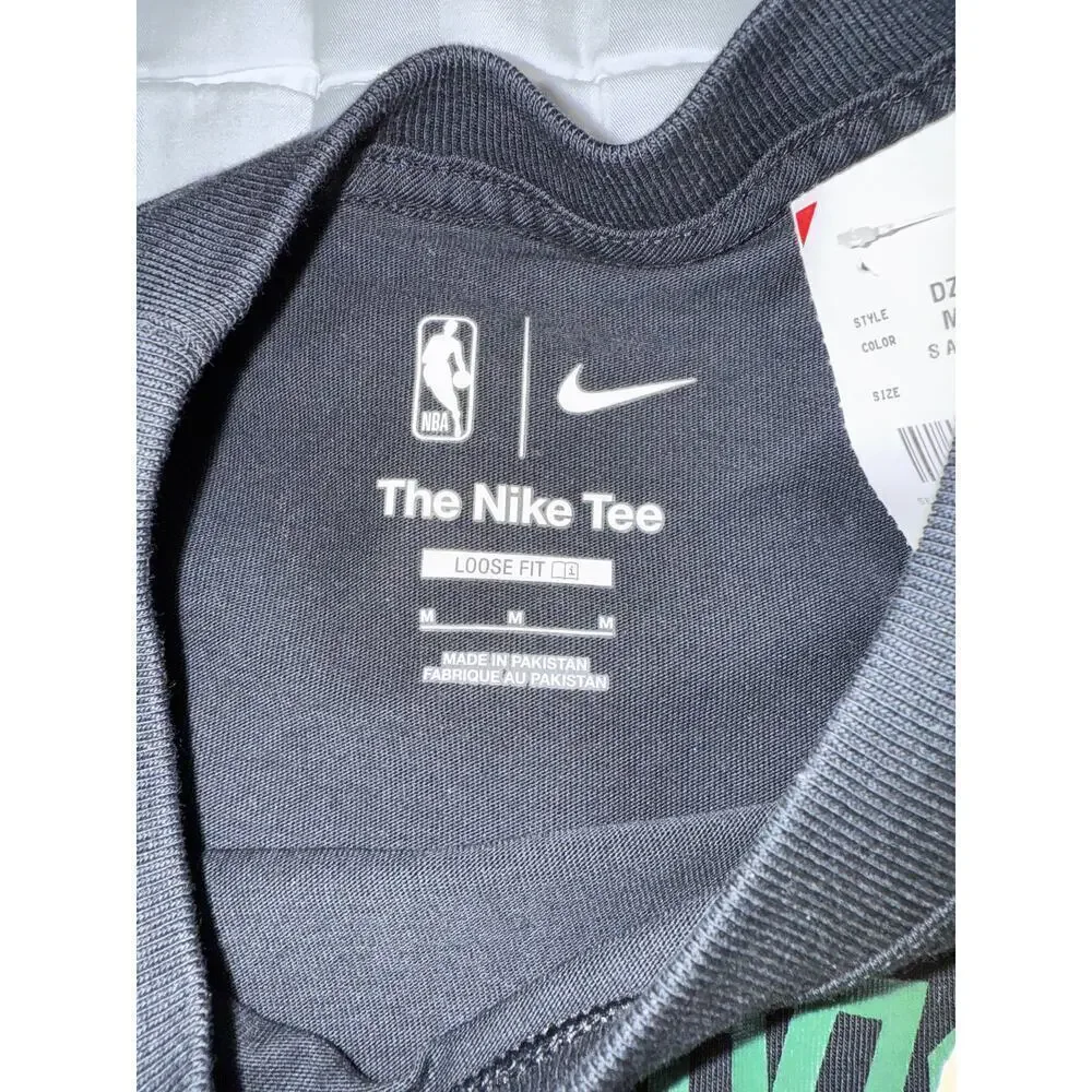 NIKE MILWAUKEE BUCKS BASKETBALL NBA NEW SHIRT